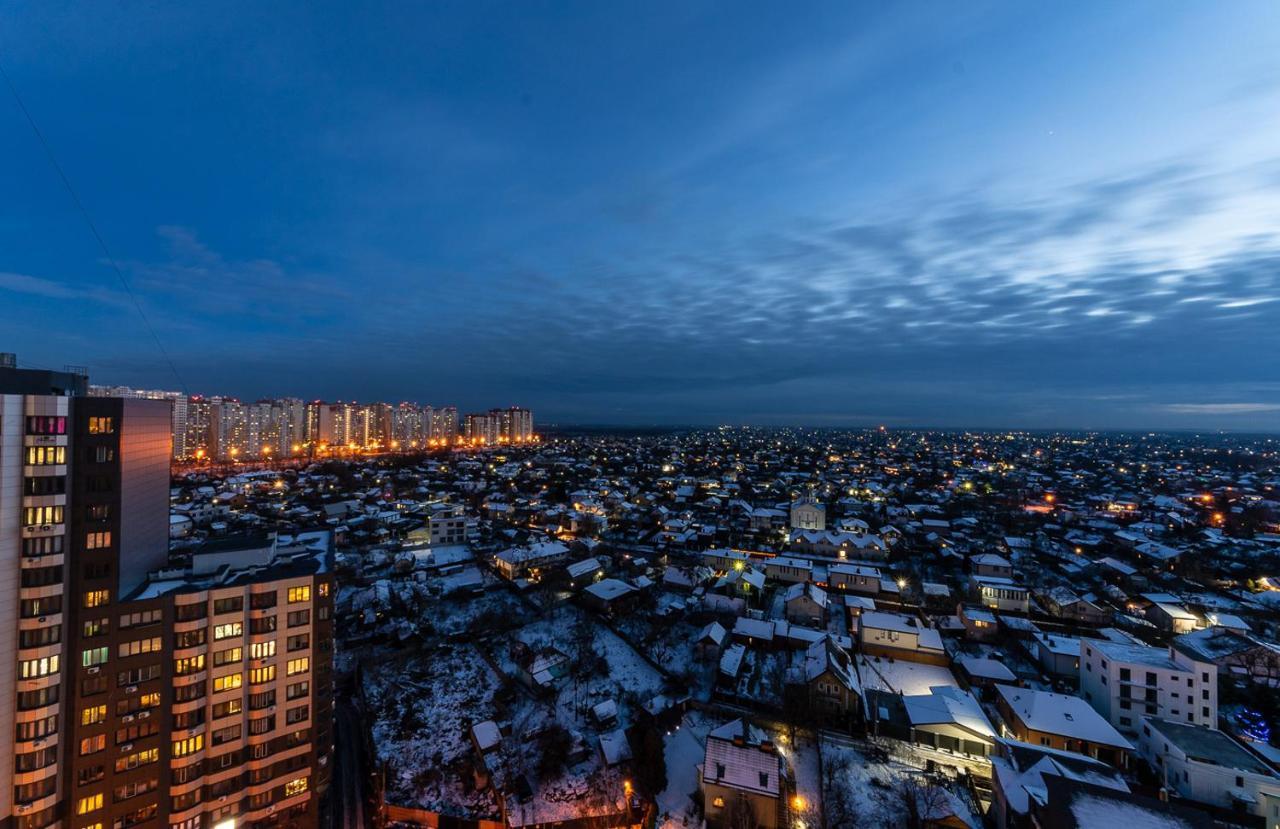 Luxury Apartment, Dniprovska Embankment26, Sokorki Kijev Kültér fotó